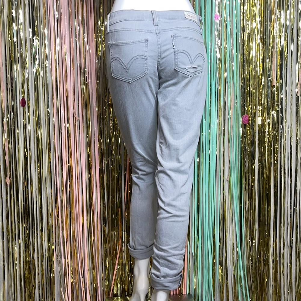 Levi’s Ripped Jeans - Picture 4 of 4